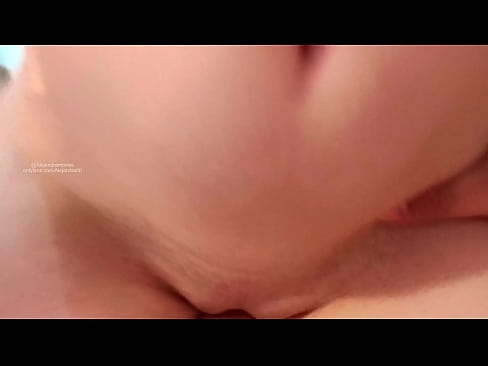 ❤️ Duke fjetur në dhomën e motrës sime dhe kështu u zgjova ❤️ Video qij në sq.sexuria-net.ru ❌